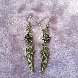 Ear rings